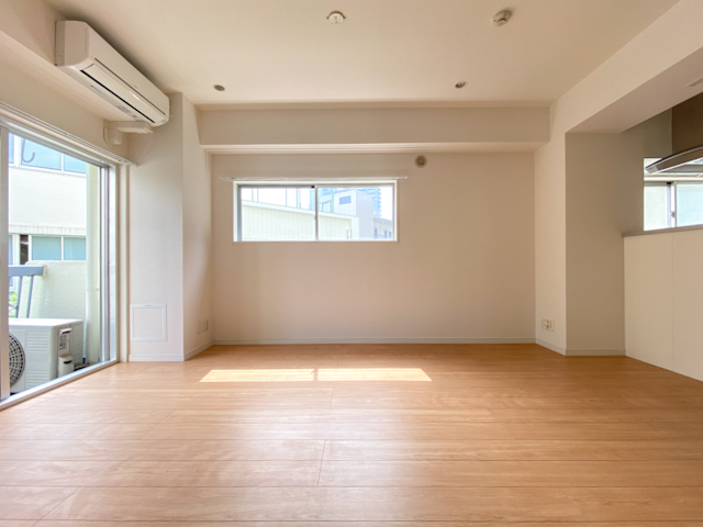 坂の途中で君に出会えた 8の内観