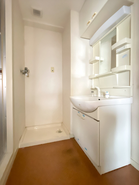 空を見上げて 301の内観