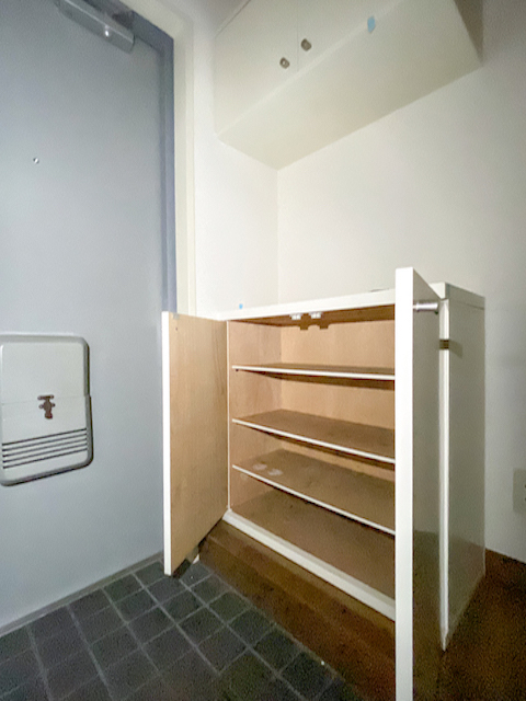 空を見上げて 301の内観