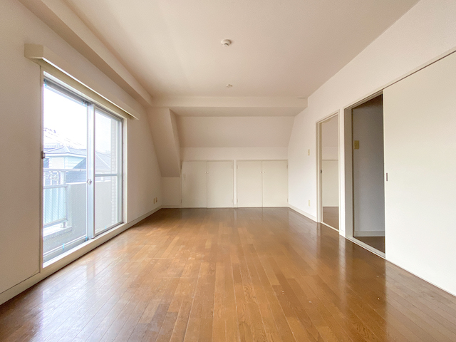 空を見上げて 301の内観