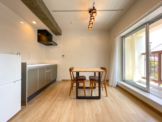 粋なリノベ【トランクルーム付き】 101の内観