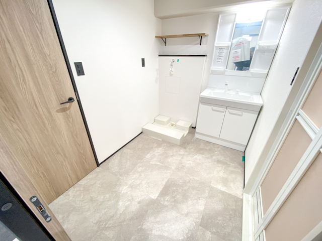 アウトドア派へ捧ぐ 306の内観