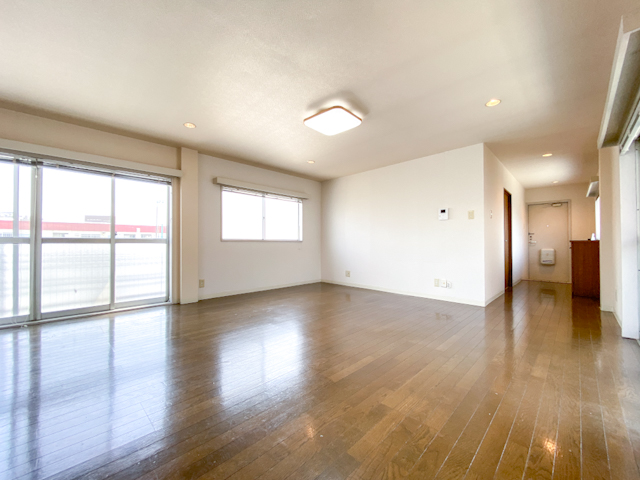 空に浮かぶ 3Fの内観