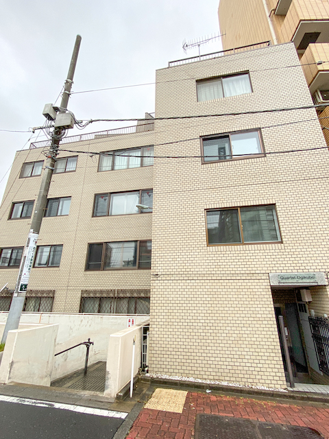 掘り出し物みっけ 201の内観