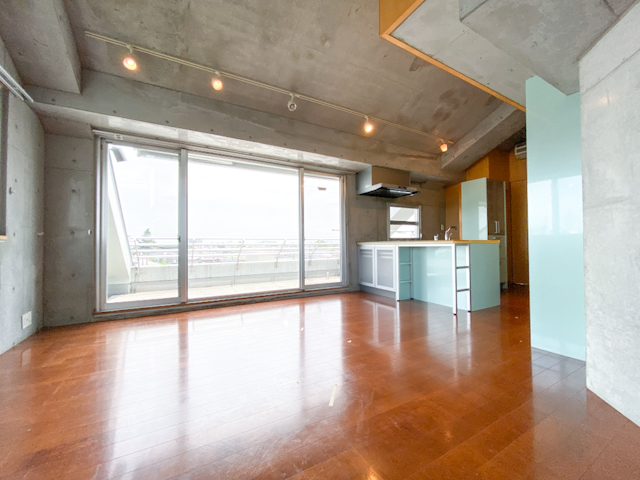 好きなものぜんぶ。 503の内観