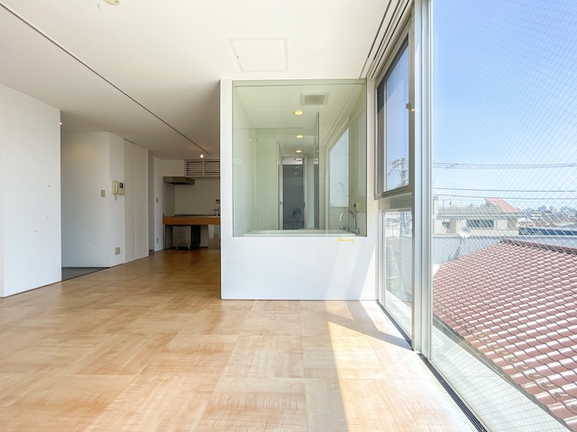 自由が丘の最上階 4bの内観