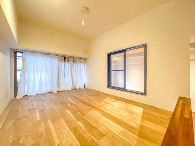 秘密のレストラン 102の内観