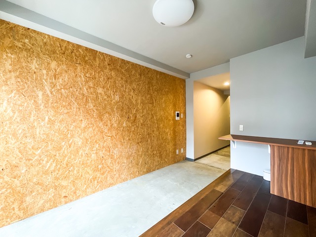 大人の秘密基地[DIY可] 301の内観