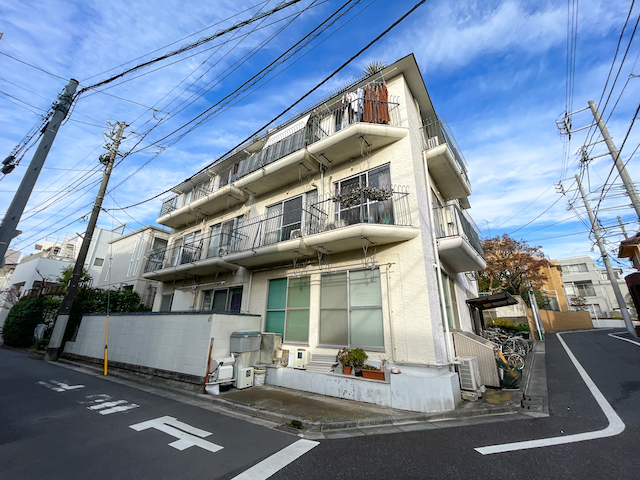 レトロ☆ニシオギ 502の内観