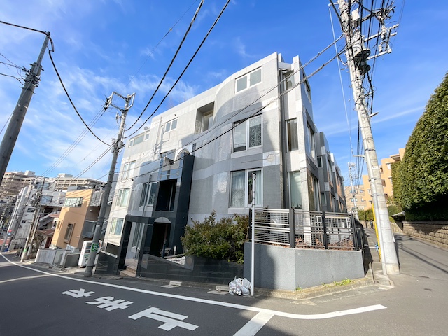ギャップに萌える 301の内観