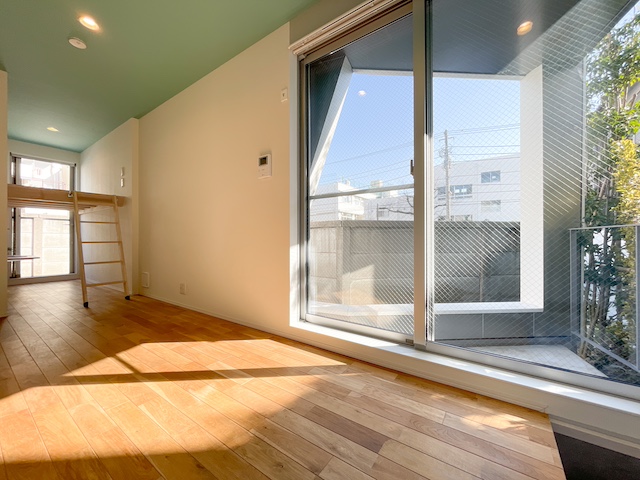 のんびりソロ活 01の内観