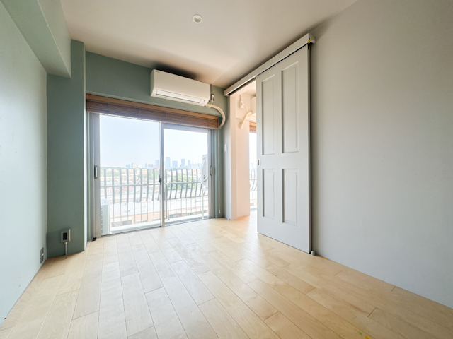 参宮橋の竜宮城 708の内観