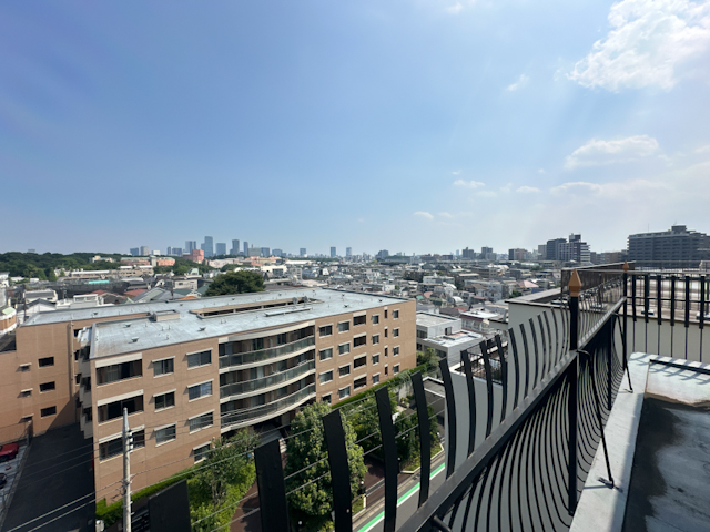 参宮橋の竜宮城 708の内観