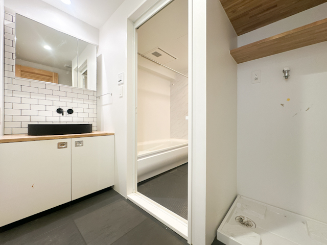 参宮橋の竜宮城 708の内観