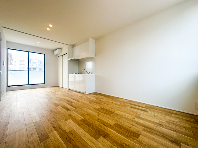 用賀、ミニマムに満喫。 01の内観