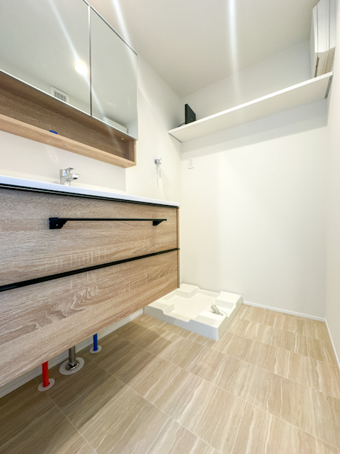 用賀、メゾネットで暮らす。 09の内観