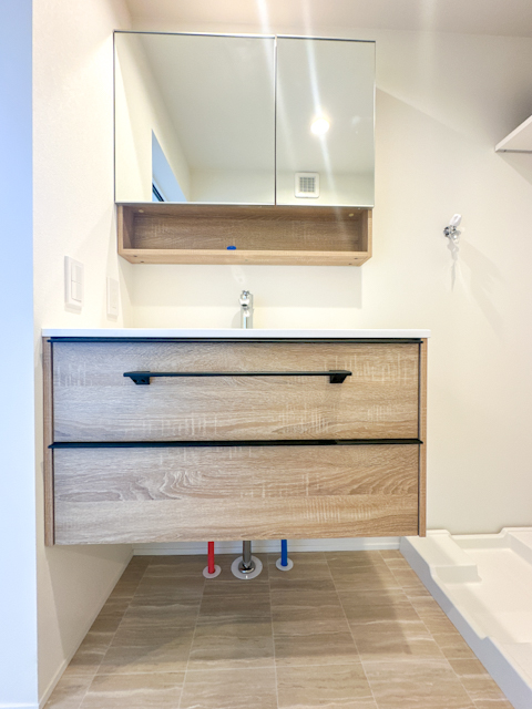 用賀、メゾネットで暮らす。 09の内観