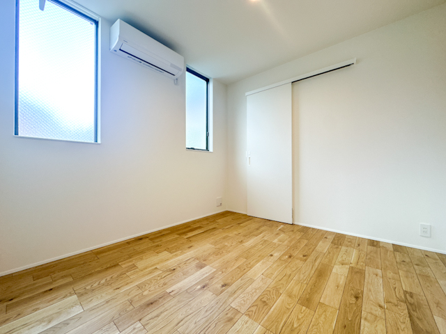 用賀、メゾネットで暮らす。 09の内観