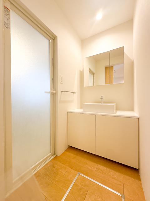 空を眺めて 01の内観