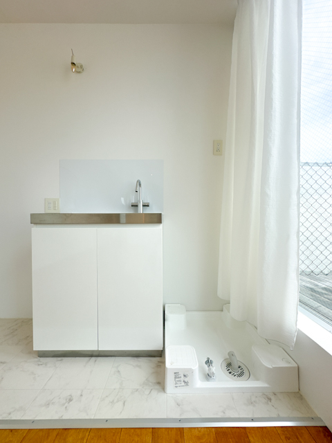 空を眺めて 01の内観