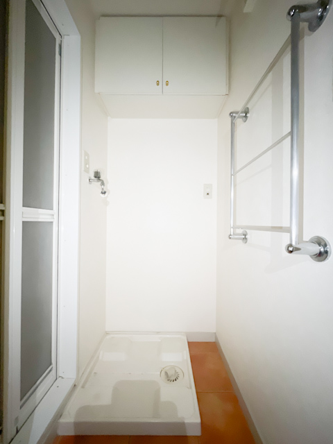 小さなパリのお部屋② 201の内観