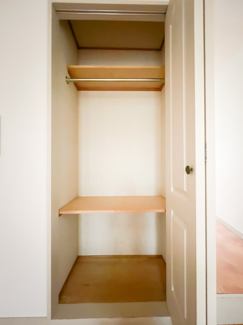 小さなパリのお部屋② 201の内観