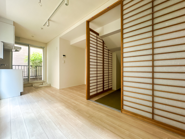 洋室も和室もどっちも 06の内観
