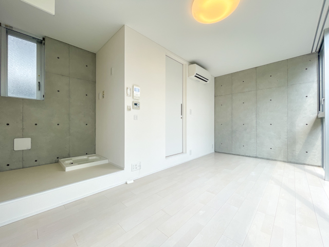 BIG Window B303の内観