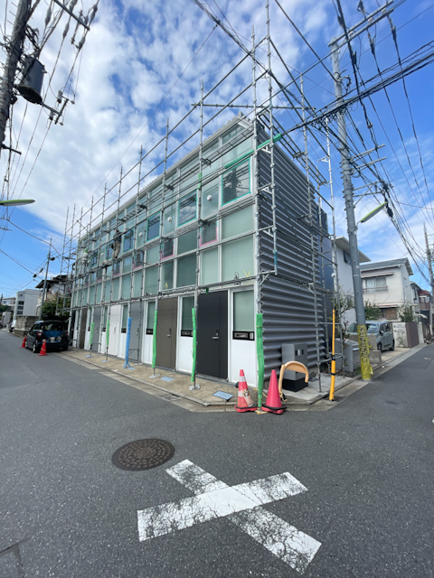 大人の秘密基地 101の内観