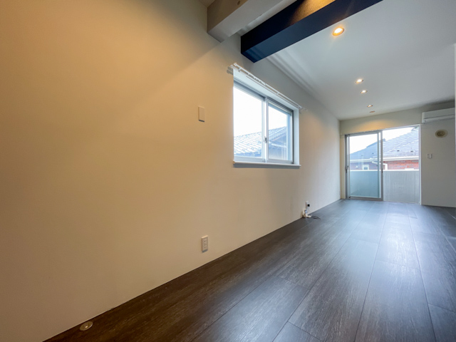 シックなお部屋で Eの内観