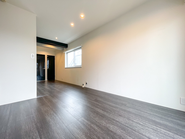 シックなお部屋で Eの内観