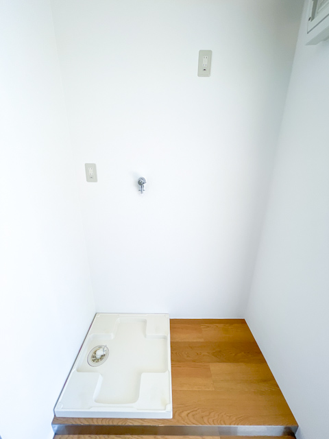 日差しと共に 302の内観