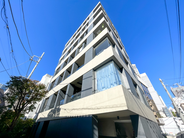 日差しと共に 302の内観