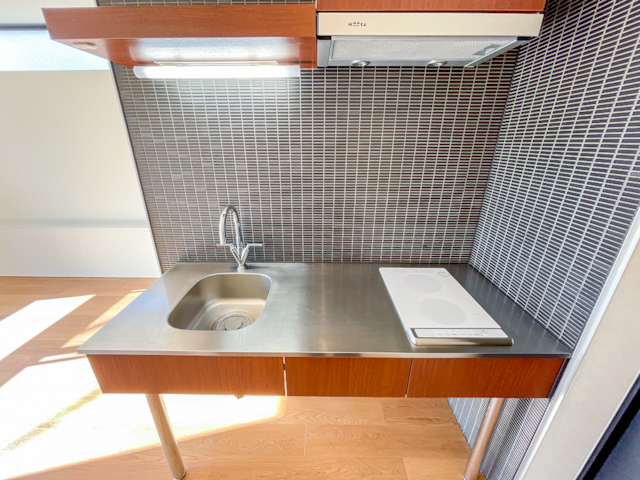 日差しと共に 302の内観