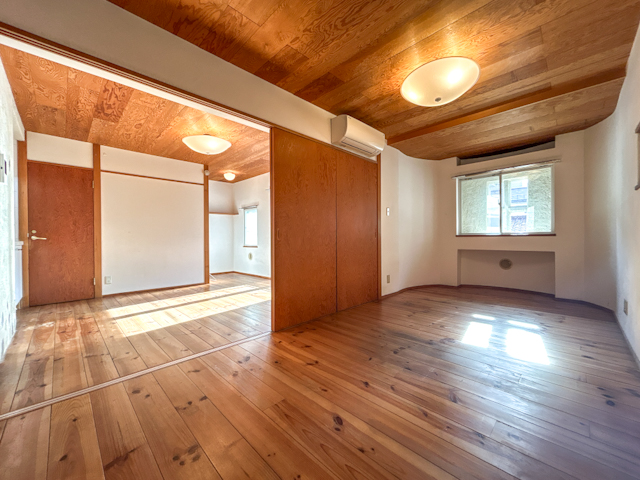 あの世界が高円寺に 206の内観