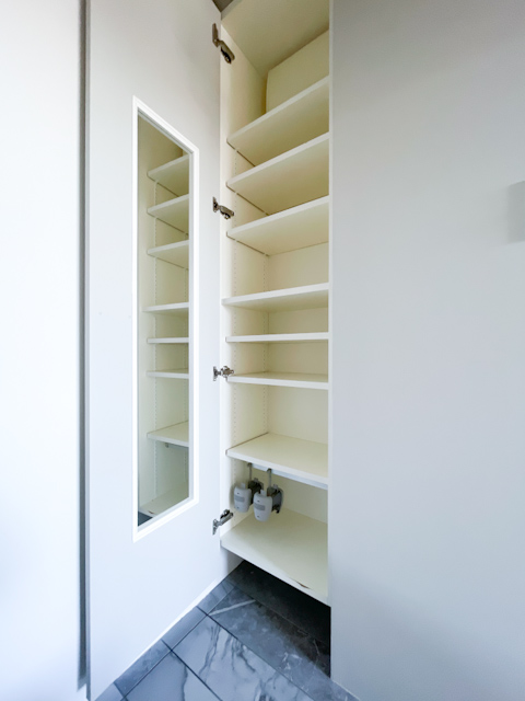 カクカクを活かして 301の内観