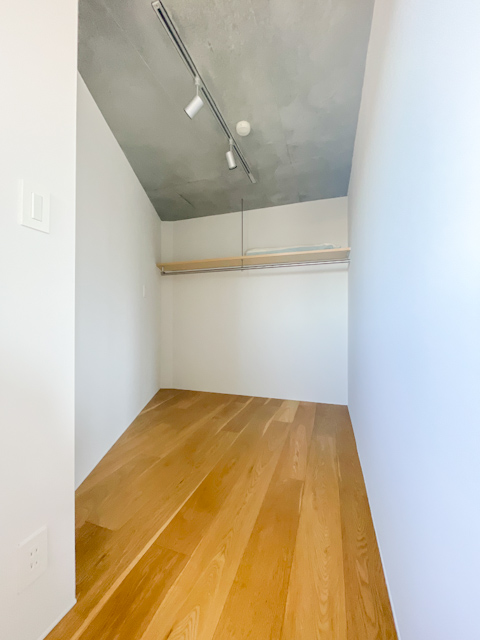 カクカクを活かして 301の内観