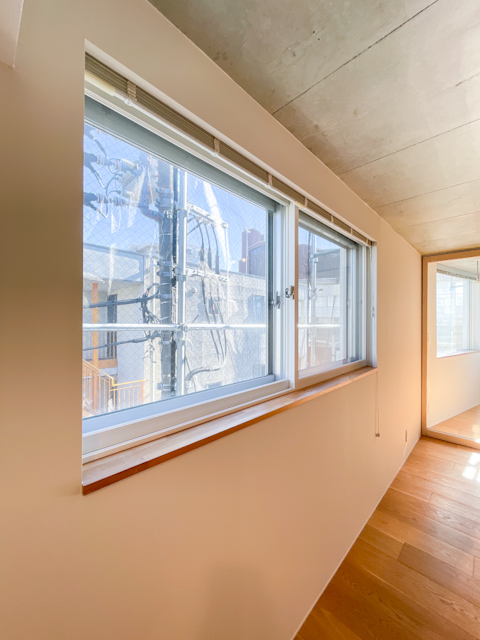 凹凸を上手に 403の内観