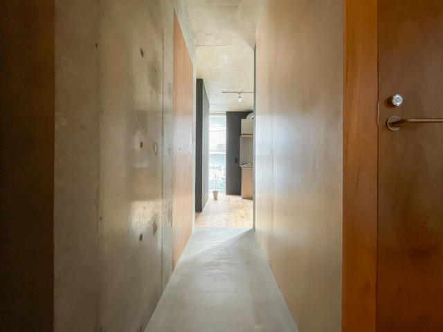 明と暗を楽しむ 202の内観