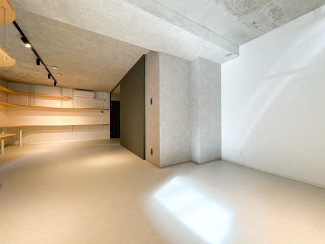 曲線美 104の内観