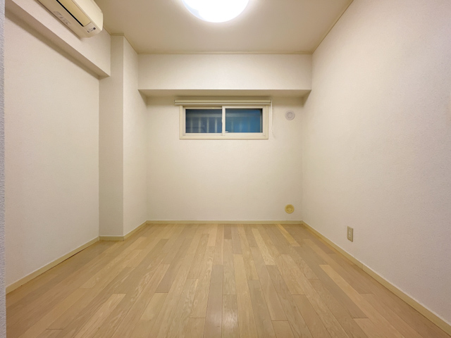 淡く白く彩る 305の内観