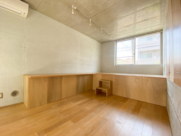 空間マジック 4-1Fの外観