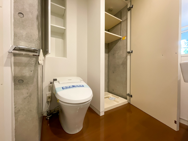 緑をうつす洗練デザイナーズ 102の内観