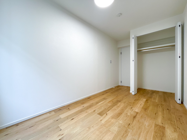 無垢床を堪能 101の内観