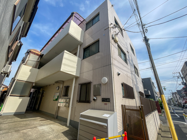 無垢床を堪能 101の内観