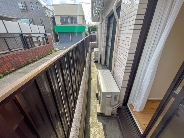 無垢床を堪能 101の内観