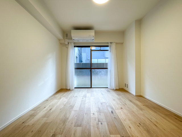 無垢床を堪能 101の内観