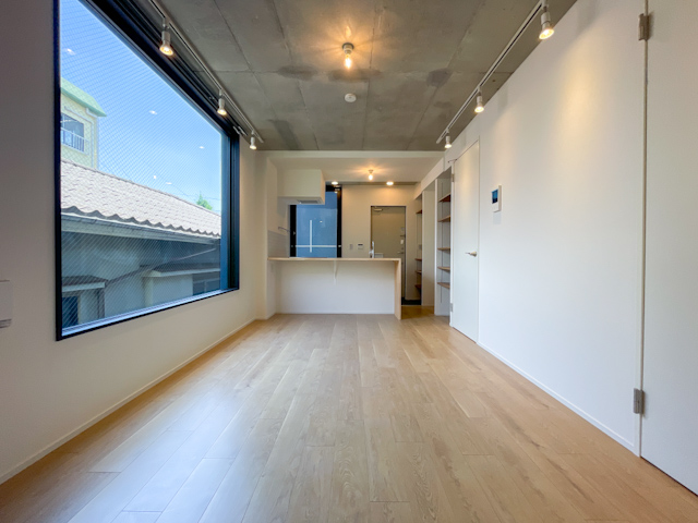 自然のそばで穏やかに 302の内観