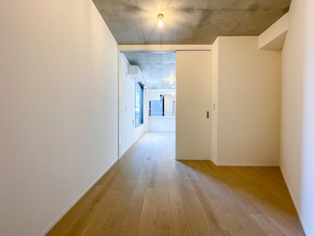 自然のそばで穏やかに 302の内観