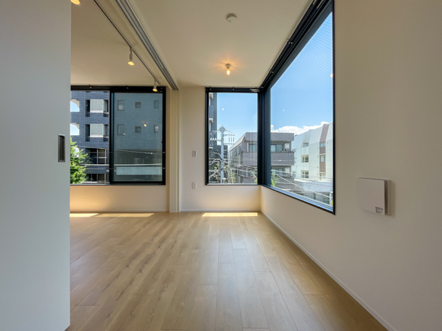 陽だまりとともに 401の内観